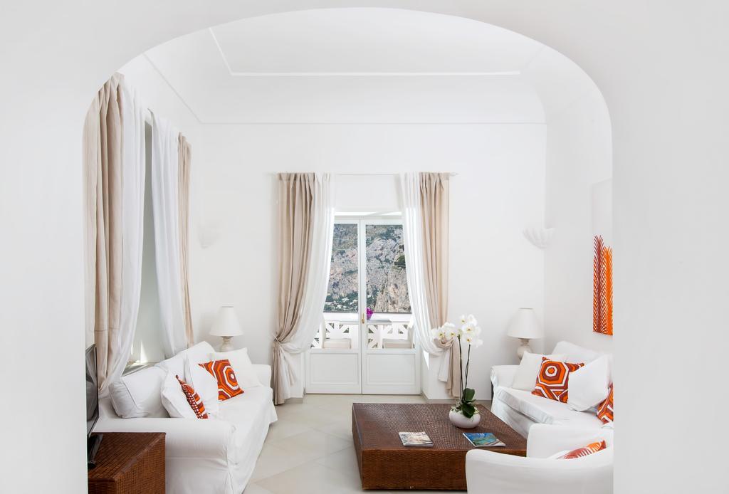 Villa Mariuccia Capri Room photo